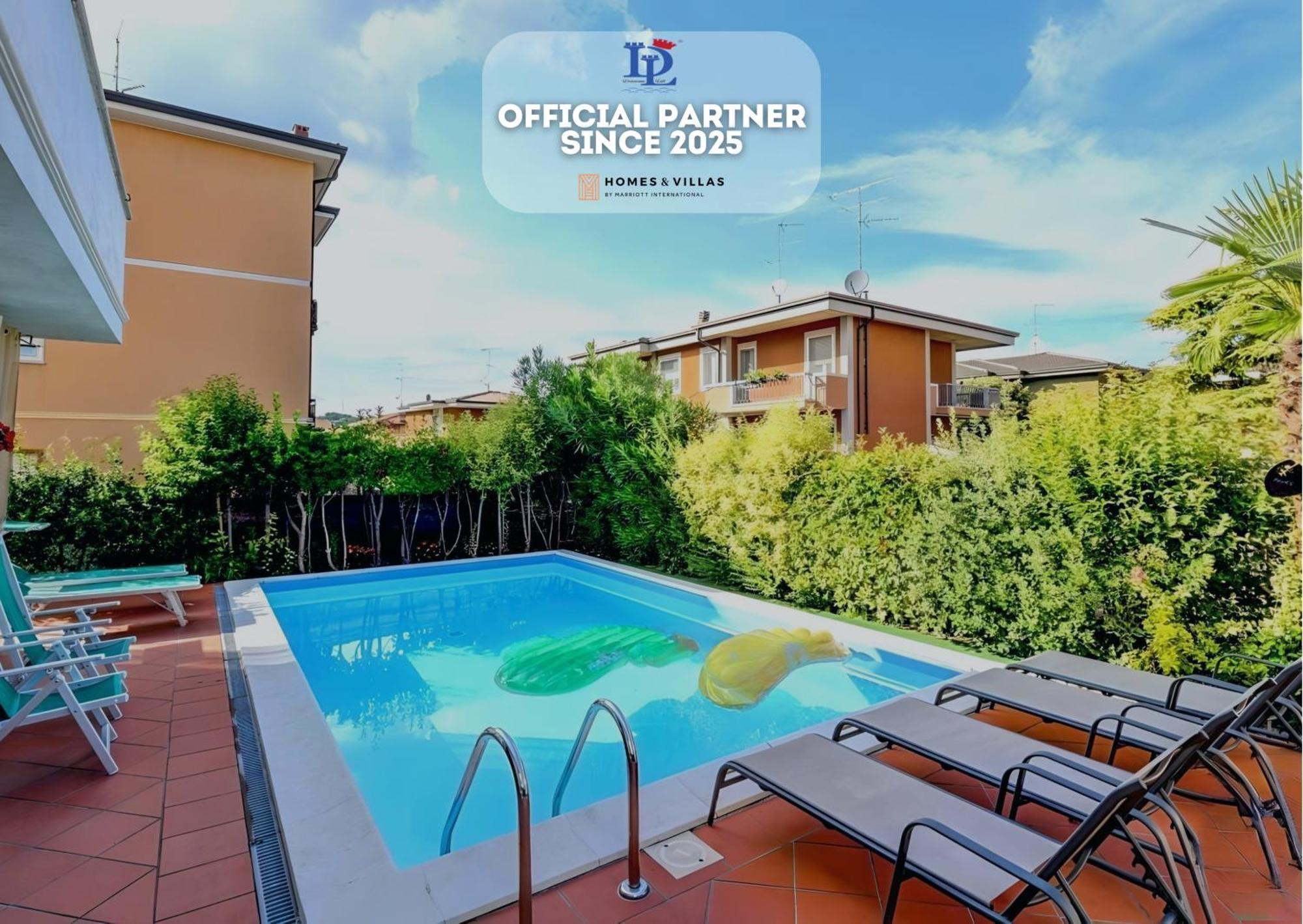 Desenzanoloft Official Partner Marriott Homes & Villas - Garden & Pool Дезенцано-дель-Гарда Екстер'єр фото